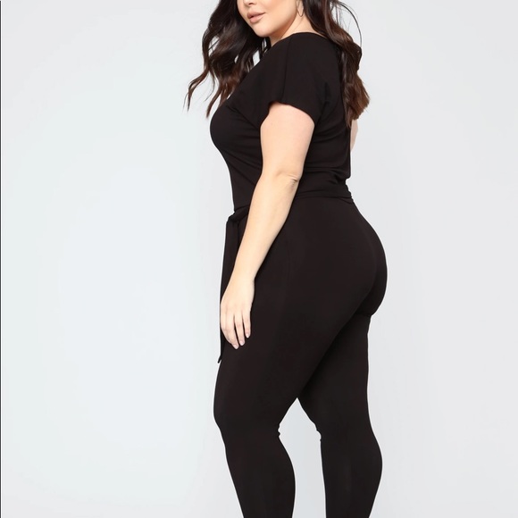 Hug me tight Jumpsuit (NWT) - Picture 4 of 7